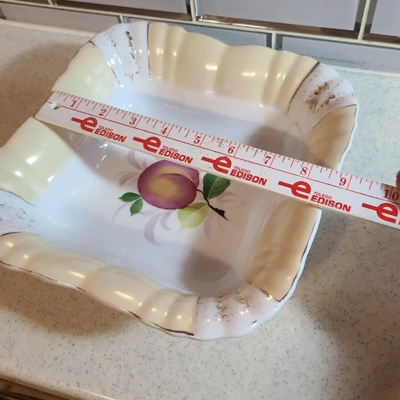 Salad bowl for sale 8.5 inches - Picture 16 of 16